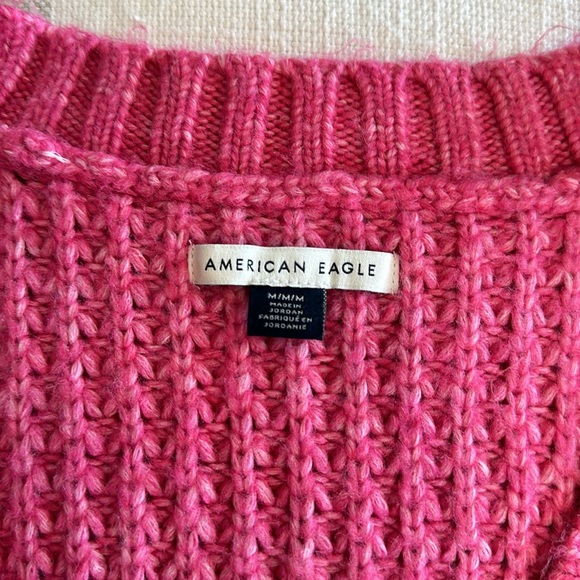 American Eagle V-Neck sweater - Picture 2 of 4